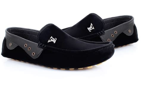 buy loafers online india.